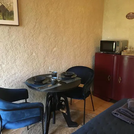 Les Gonies Panzió Mauroux